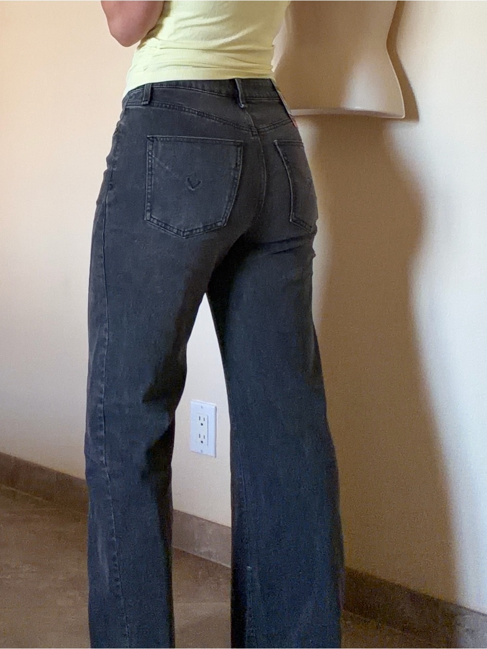 Black Wash Hudson Wide Leg Jeans Size 4 NWT - Picture 11 of 17